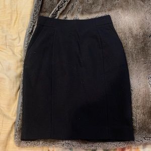 H&M black pencil skirt